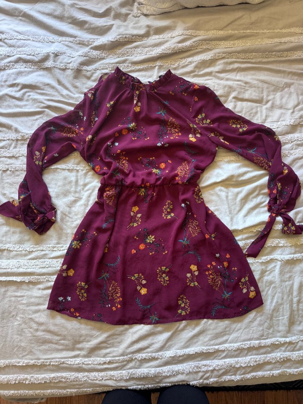 WAYF Burgundy Plum Floral Ruffle High Neck Keyhole Mini Dress Medium M